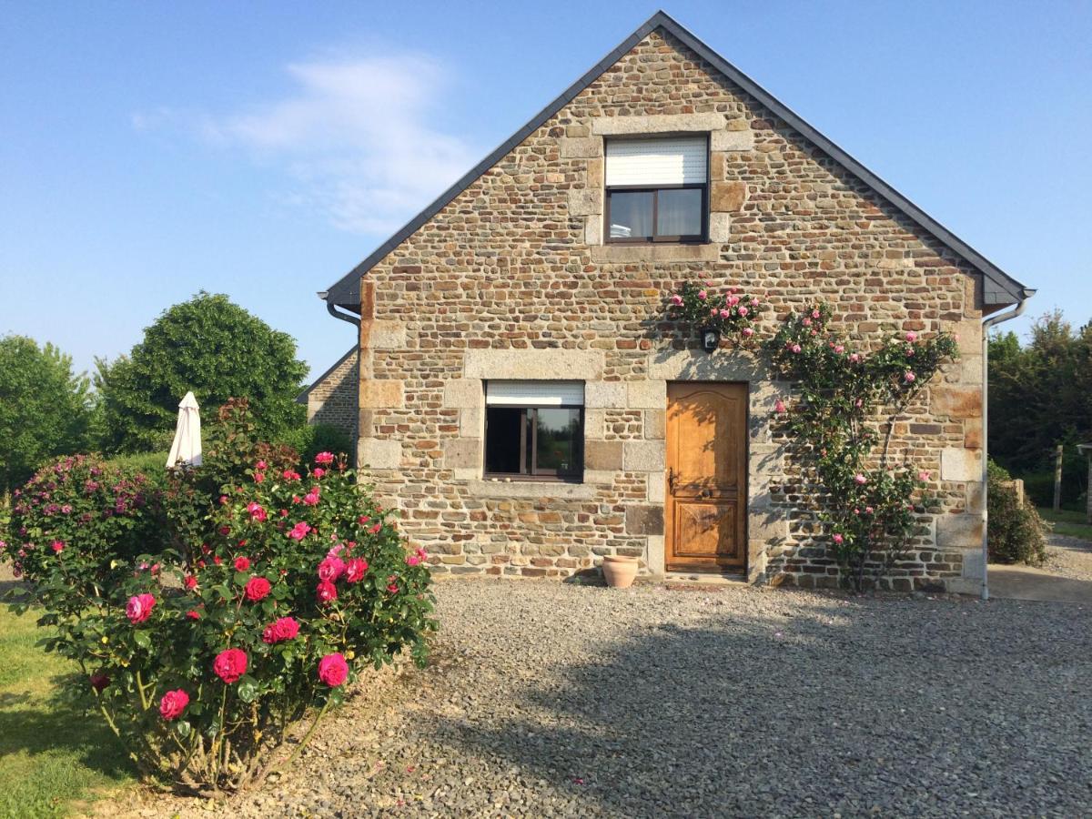 Le Clos Saint Jean Dragey-Ronthon Extérieur photo